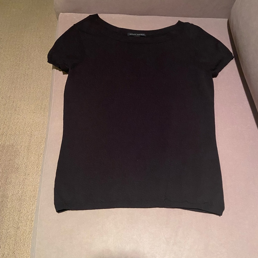 Banana Republic short sleeved black top size M